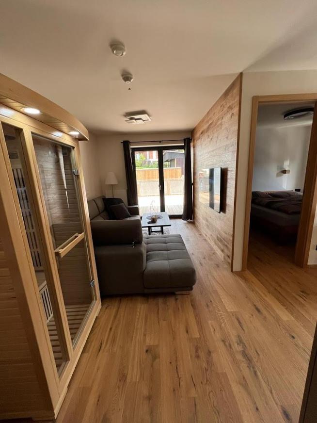 Luxusni Apartman Grand V Centru Harrachova Se Soukromou Mega Terasou, S Privatnim Parkovanim Zdarma, S Moznosti Dobijeni Wallbox Ev A Vyhledem Na Harrachovsky Kostelicek المظهر الخارجي الصورة